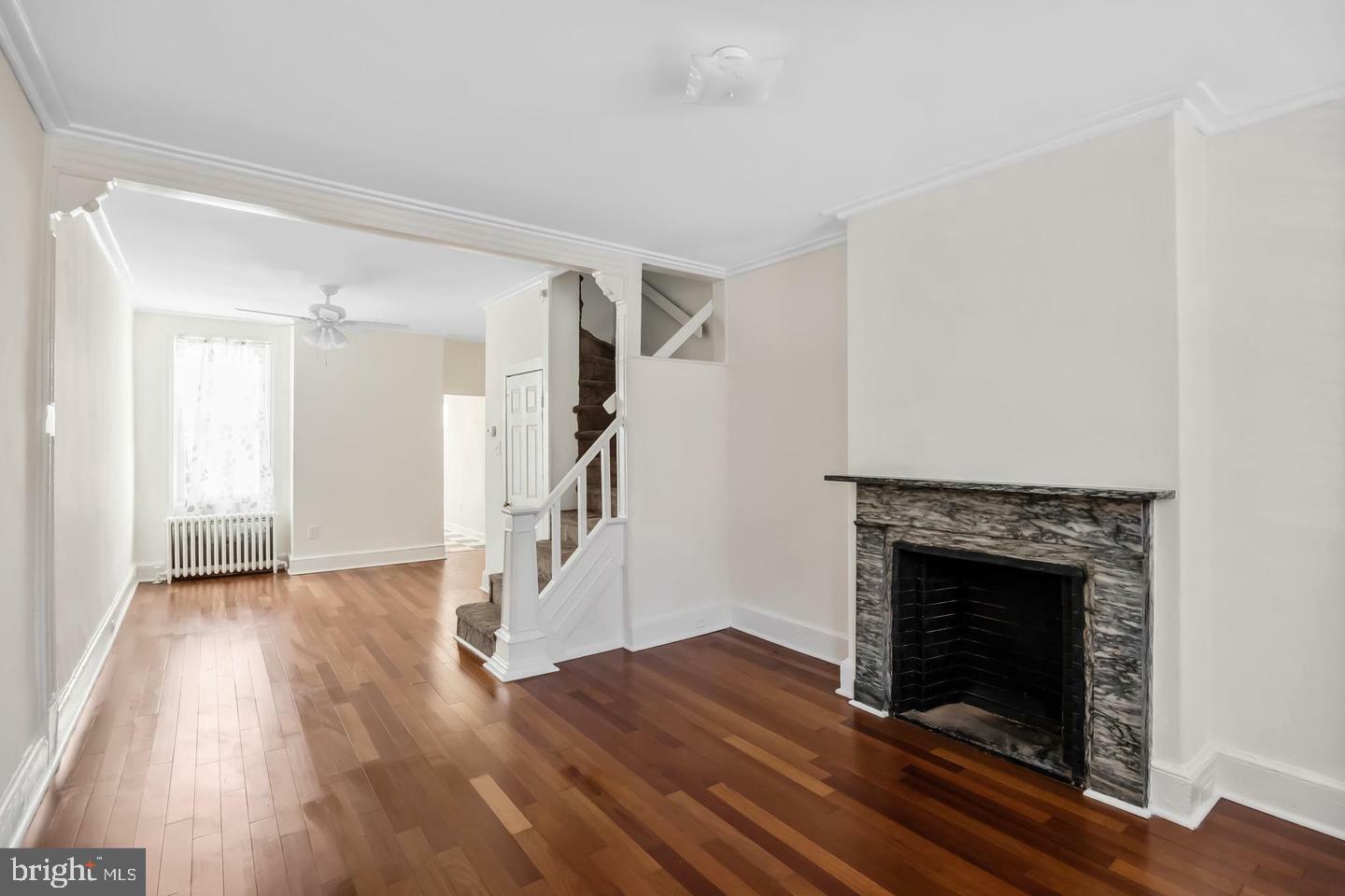 Property Photo: 924 N Randolph Street PA 19123