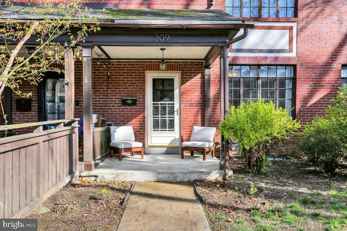 Property Photo: 309 Sunset Road PA 19611
