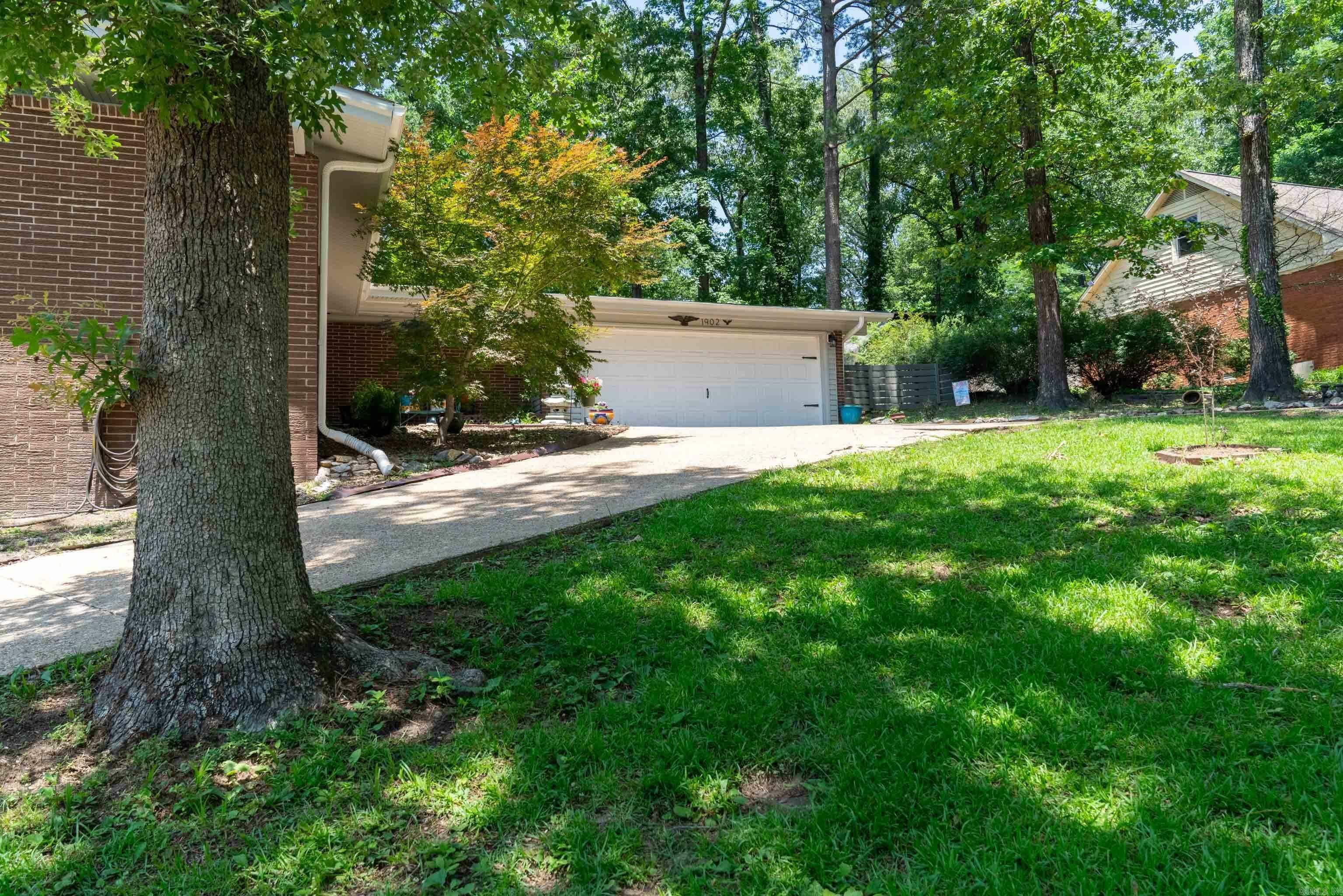 Property Photo: 1902 Lynnwood AR 72015