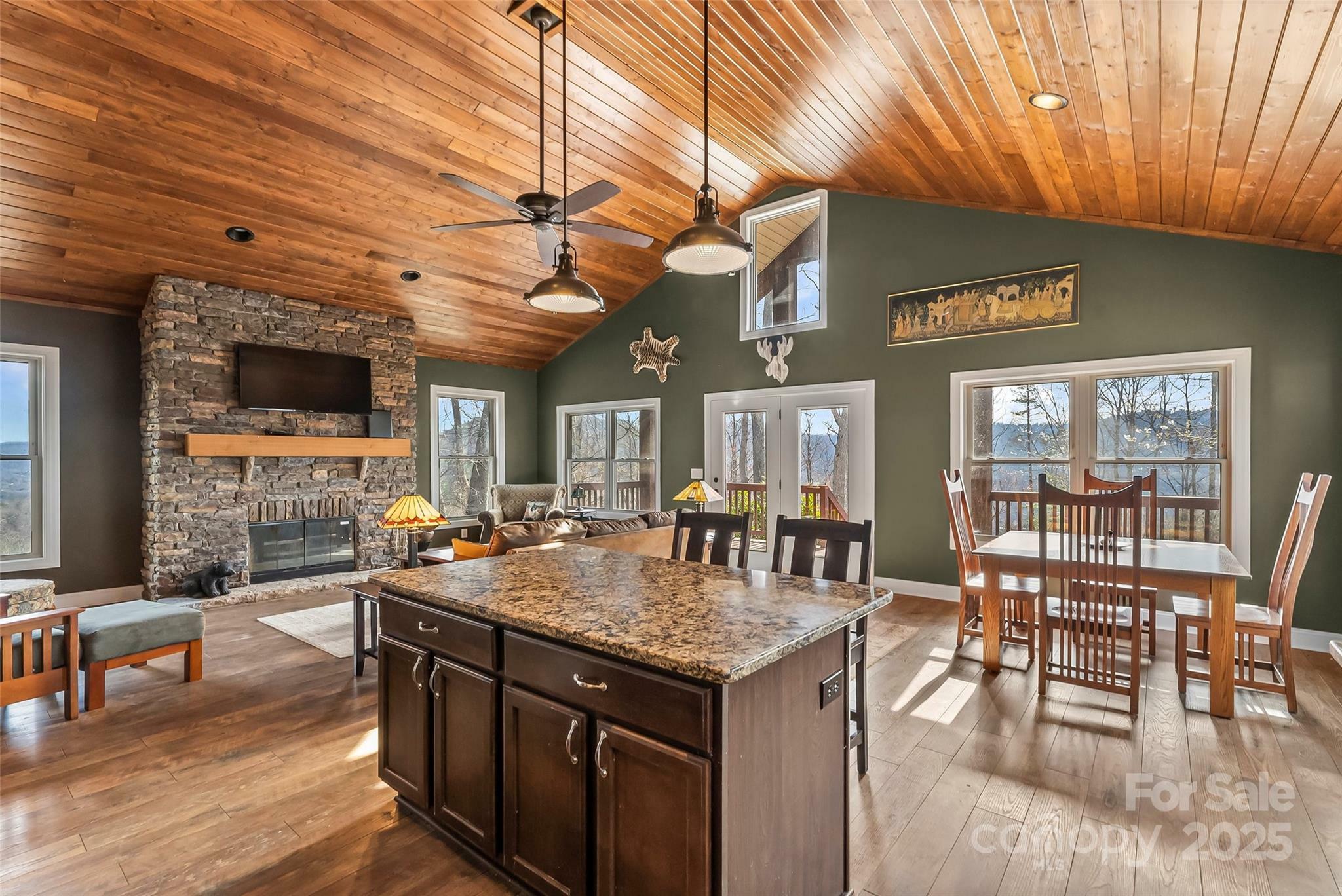 Property Photo: 138 Appalachian Village Road NC 28804