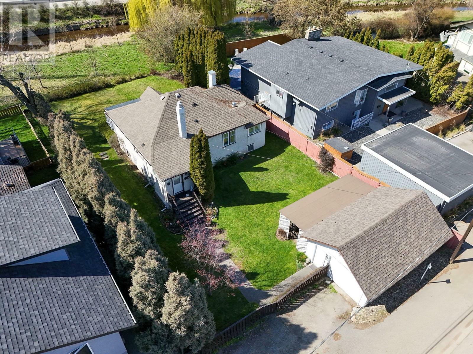 1830 Riverside Avenue  Kelowna BC V1Y 1A7 photo