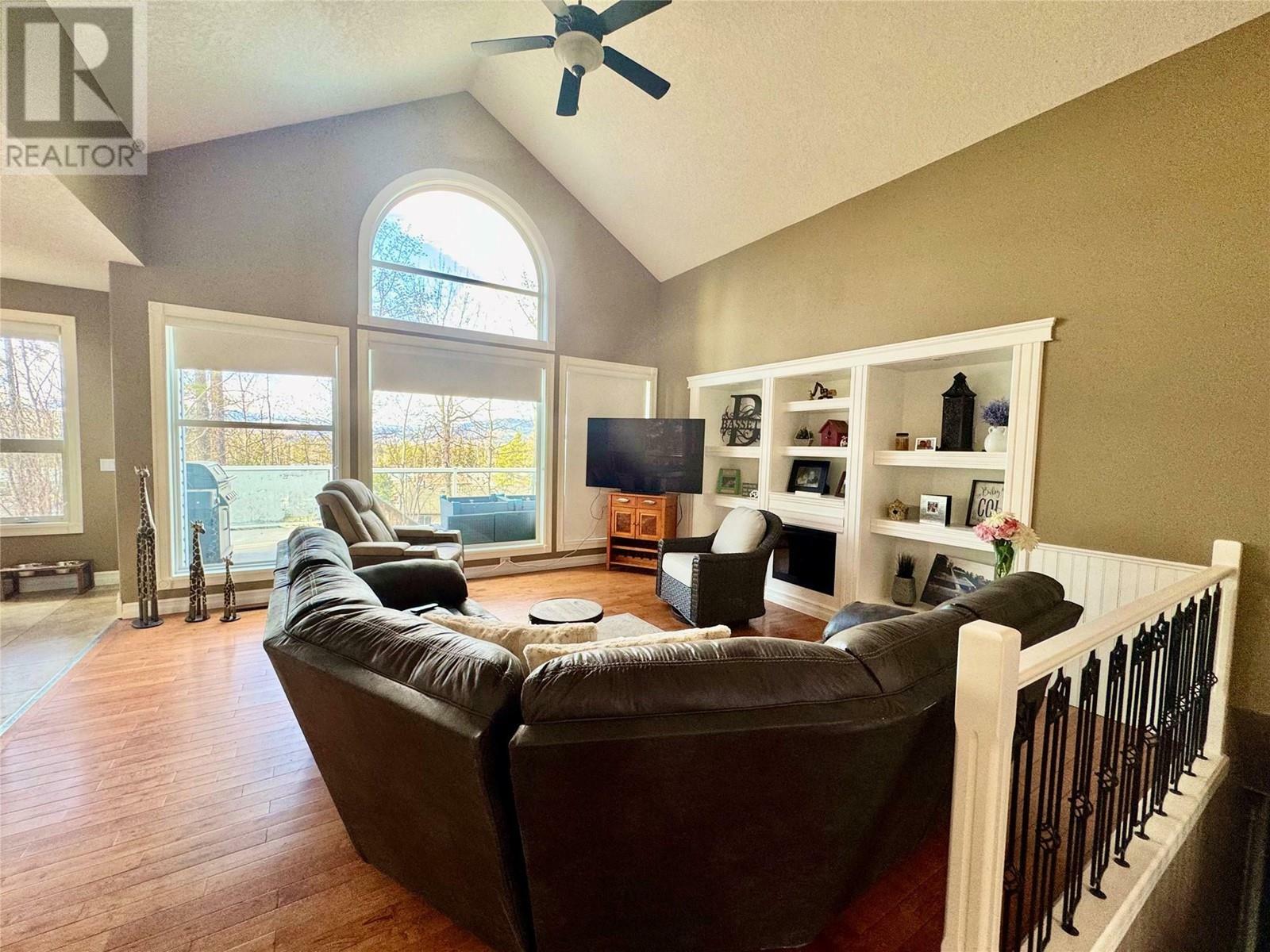 Property Photo: 148 Kinuseo Avenue BC V0C 2W0