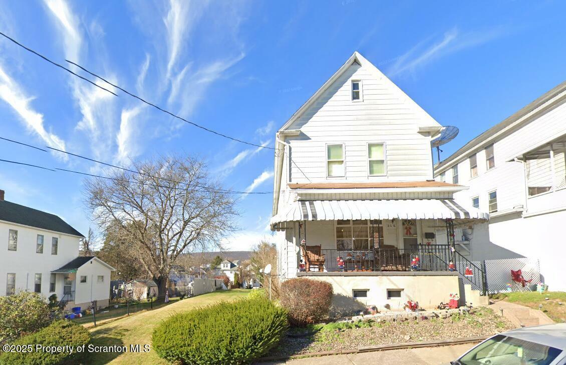 Property Photo: 206 W Union Street PA 18634