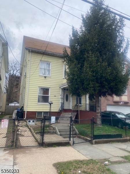 Property Photo: 164 N 7th St NJ 07107