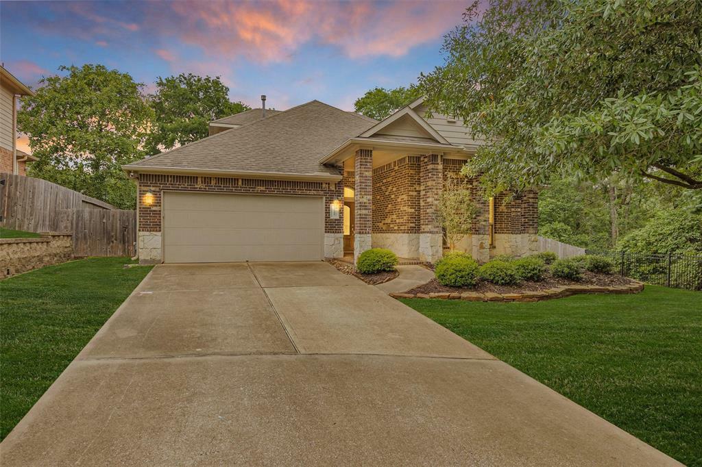 Property Photo: 1900 Pagemill Lane TX 77304