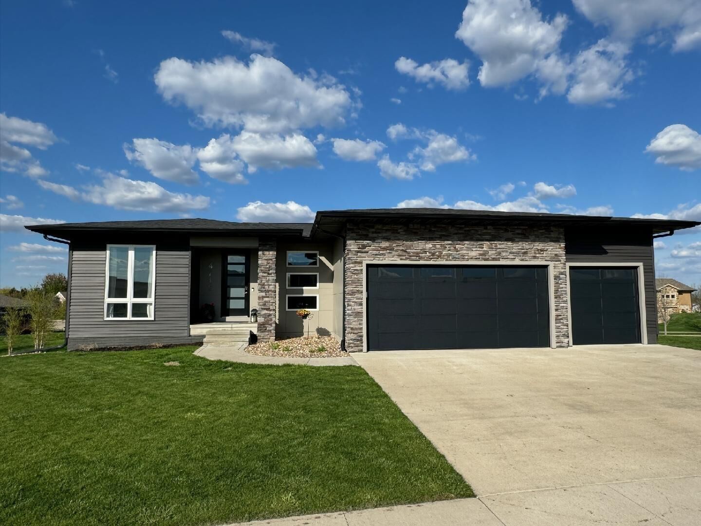 Property Photo: 4712 Wild Flowerr Lane IA 50613