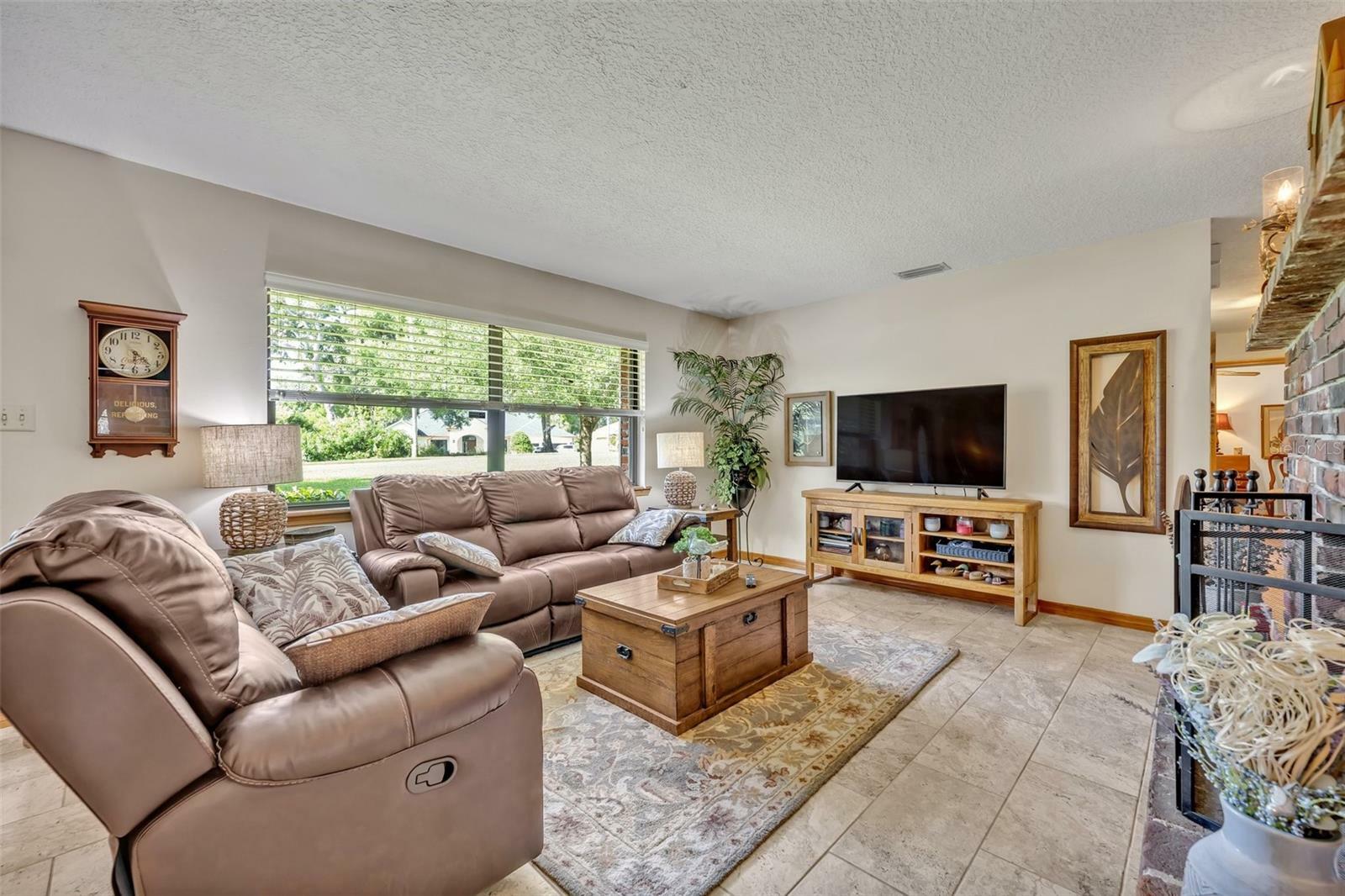 Property Photo: 349 Evansdale Road FL 32746