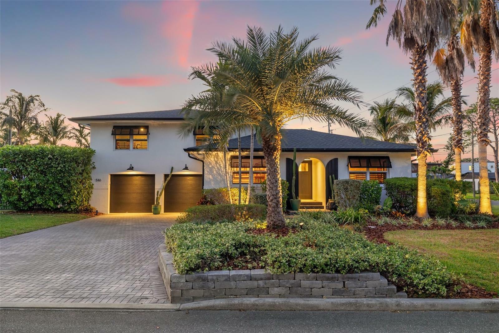 Property Photo: 546 Rafael Boulevard NE FL 33704