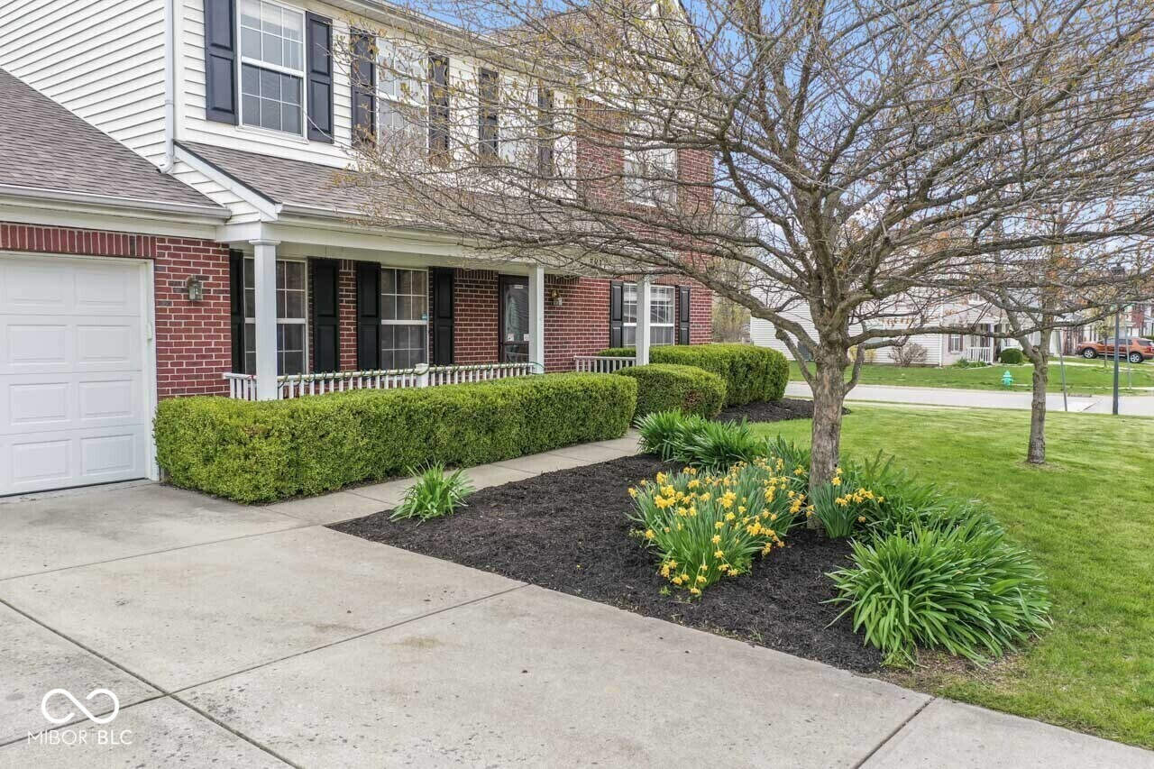 Property Photo: 5817 Thompson Park Boulevard IN 46237