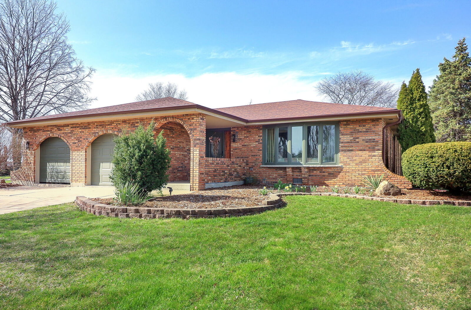 Property Photo: 16W688 Therese Court IL 60527