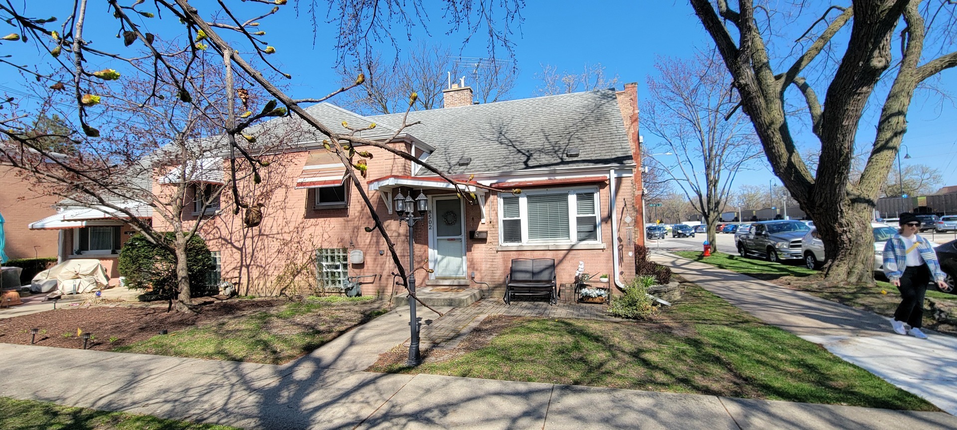 Property Photo: 8502 Brookfield Avenue IL 60513
