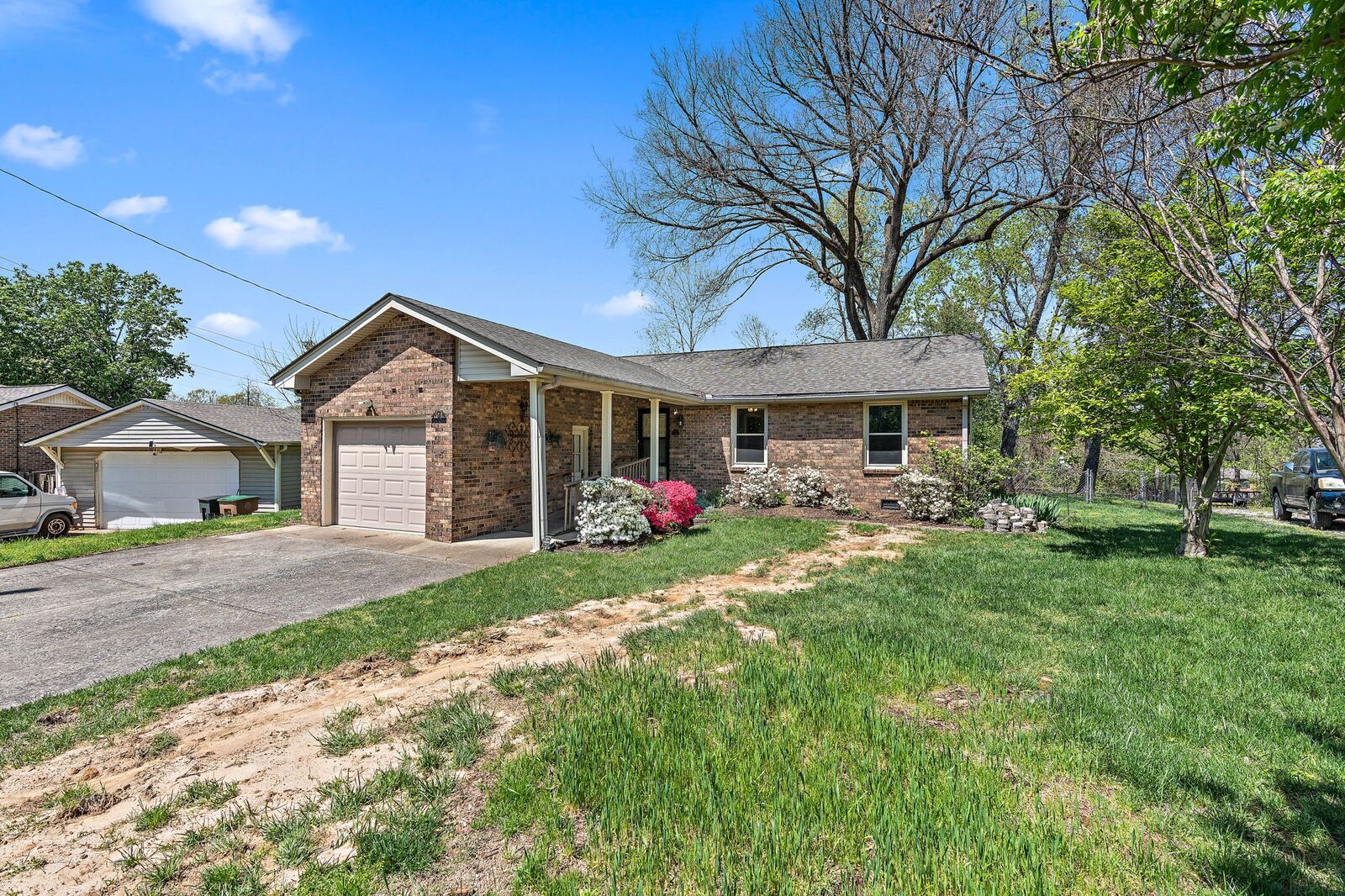 Property Photo:  3905 Atkins Dr  TN 37211 