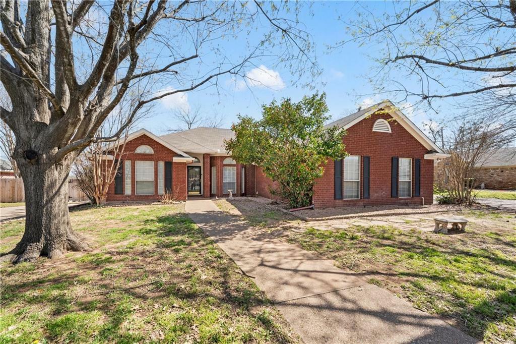 844 Tahoe Trail  Hewitt TX 76643 photo