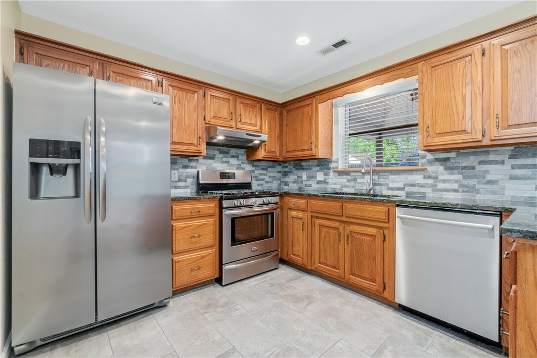 Property Photo: 1806 Sarah Lane AR 72762