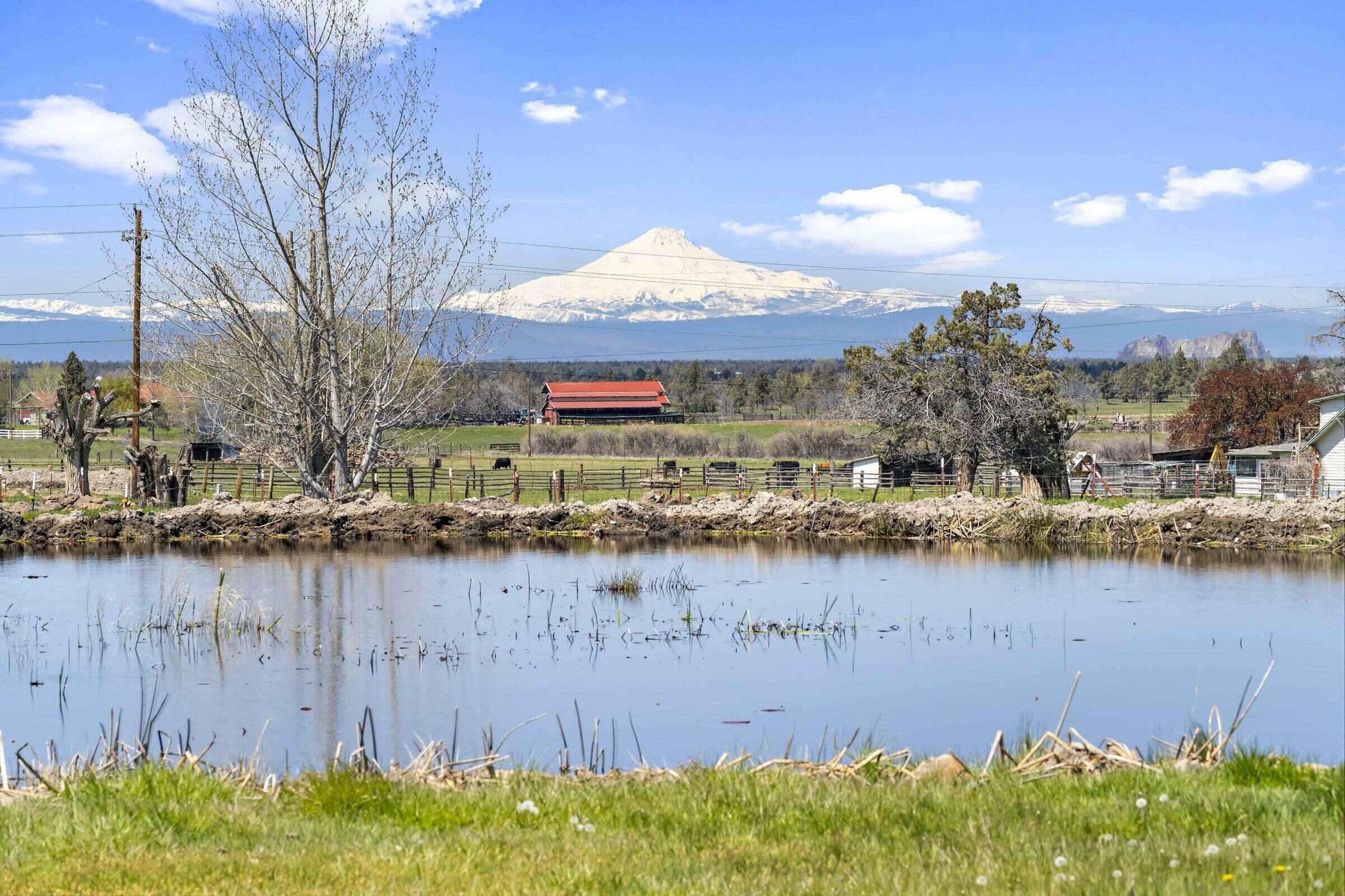 4088 SW Minson Road  Powell Butte OR 97753 photo