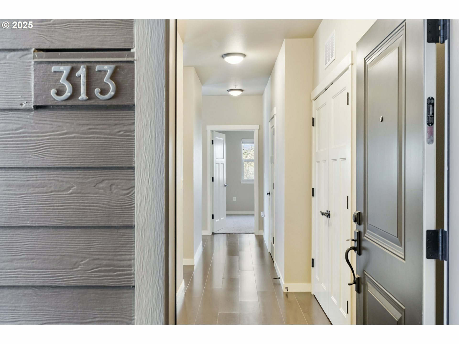 Property Photo: 13895 SW Meridian St 313 OR 97005
