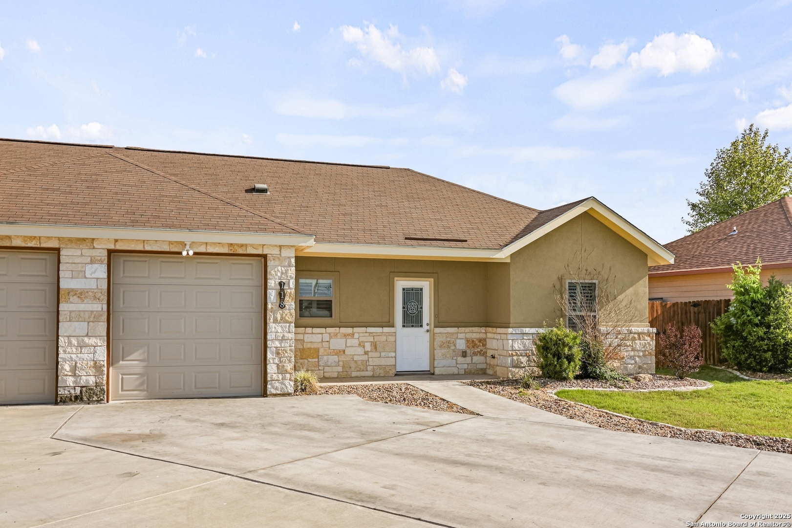 Property Photo: 118 Navarro Crossing Rd 1B TX 78155