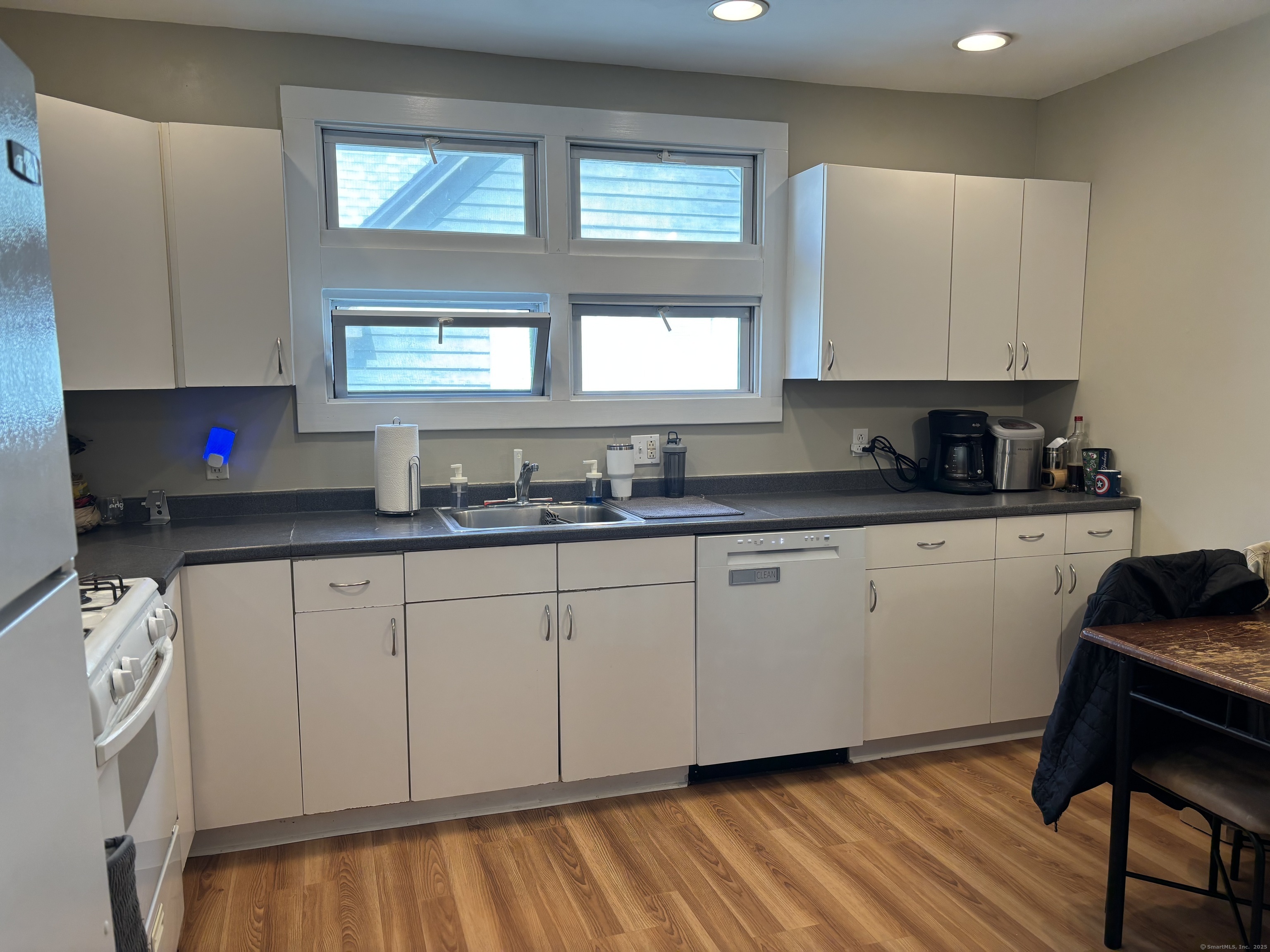 Property Photo:  38 Mechanic Street 3  CT 06511 