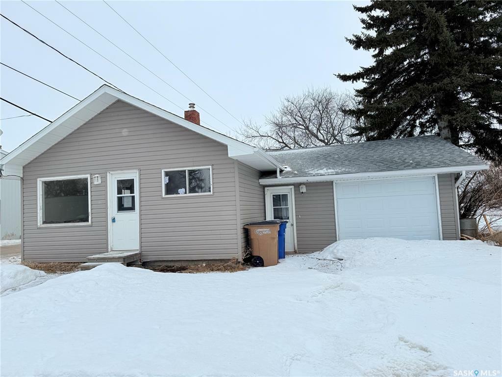 Property Photo: 500 2nd Avenue SK S0K 1B0