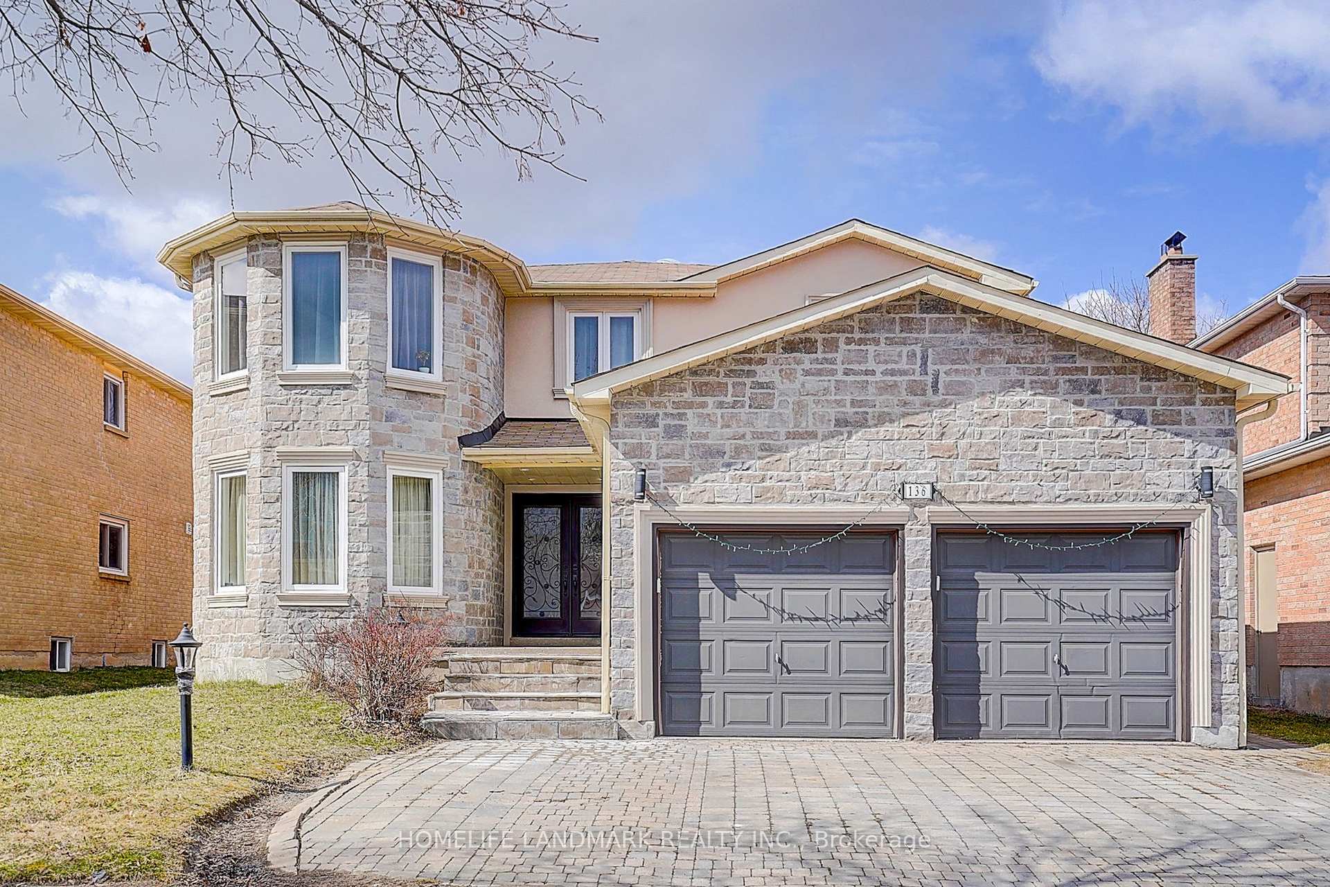 Property Photo: 136 Cooperage Crescent ON L4C 9L7