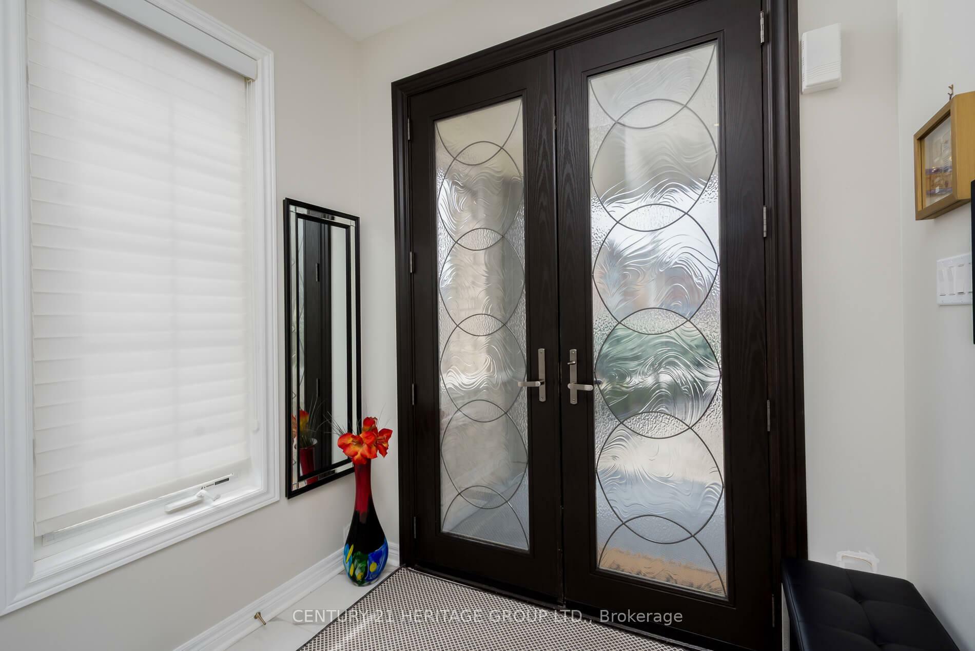 Property Photo:  11 Mary Ellen Baker Crescent  ON L4J 0G5 