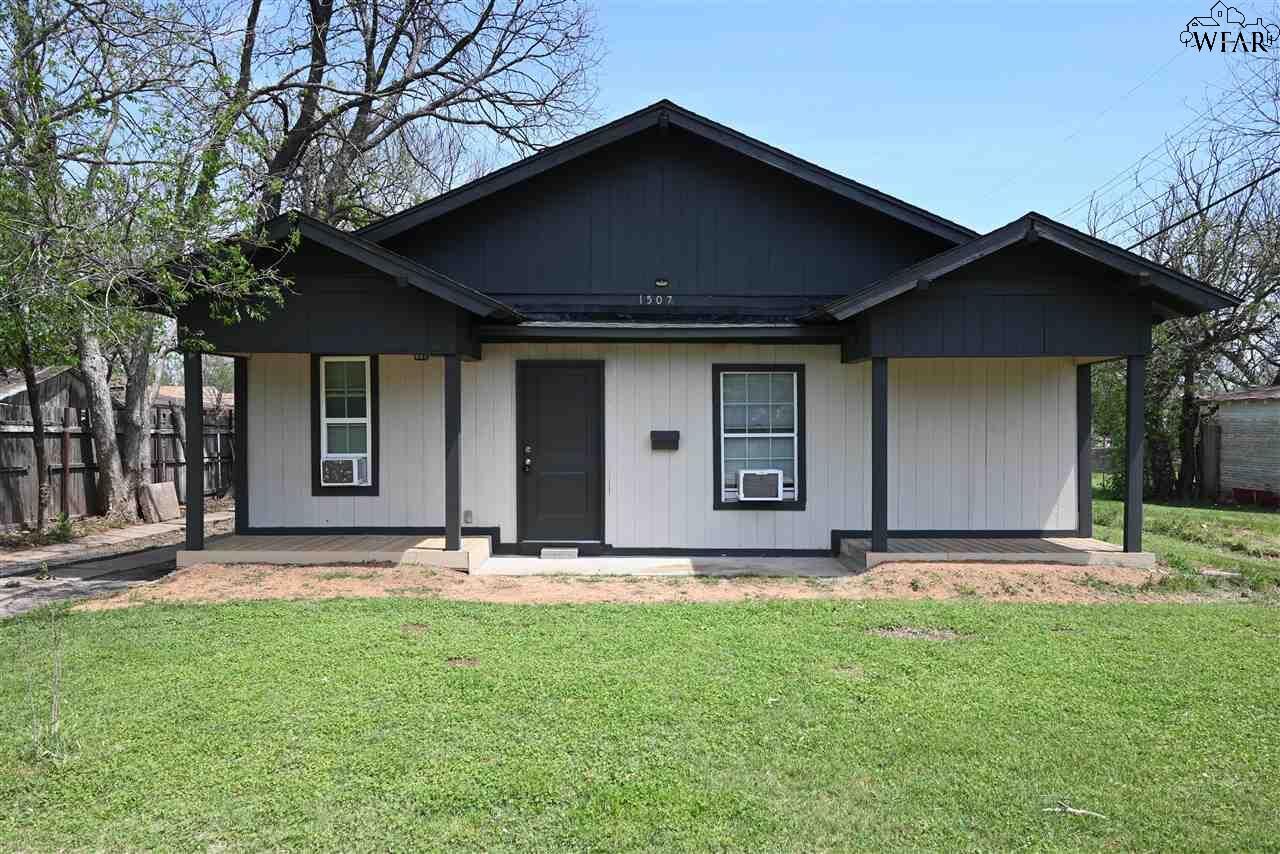 Property Photo:  1507 Bell Street  TX 76309 