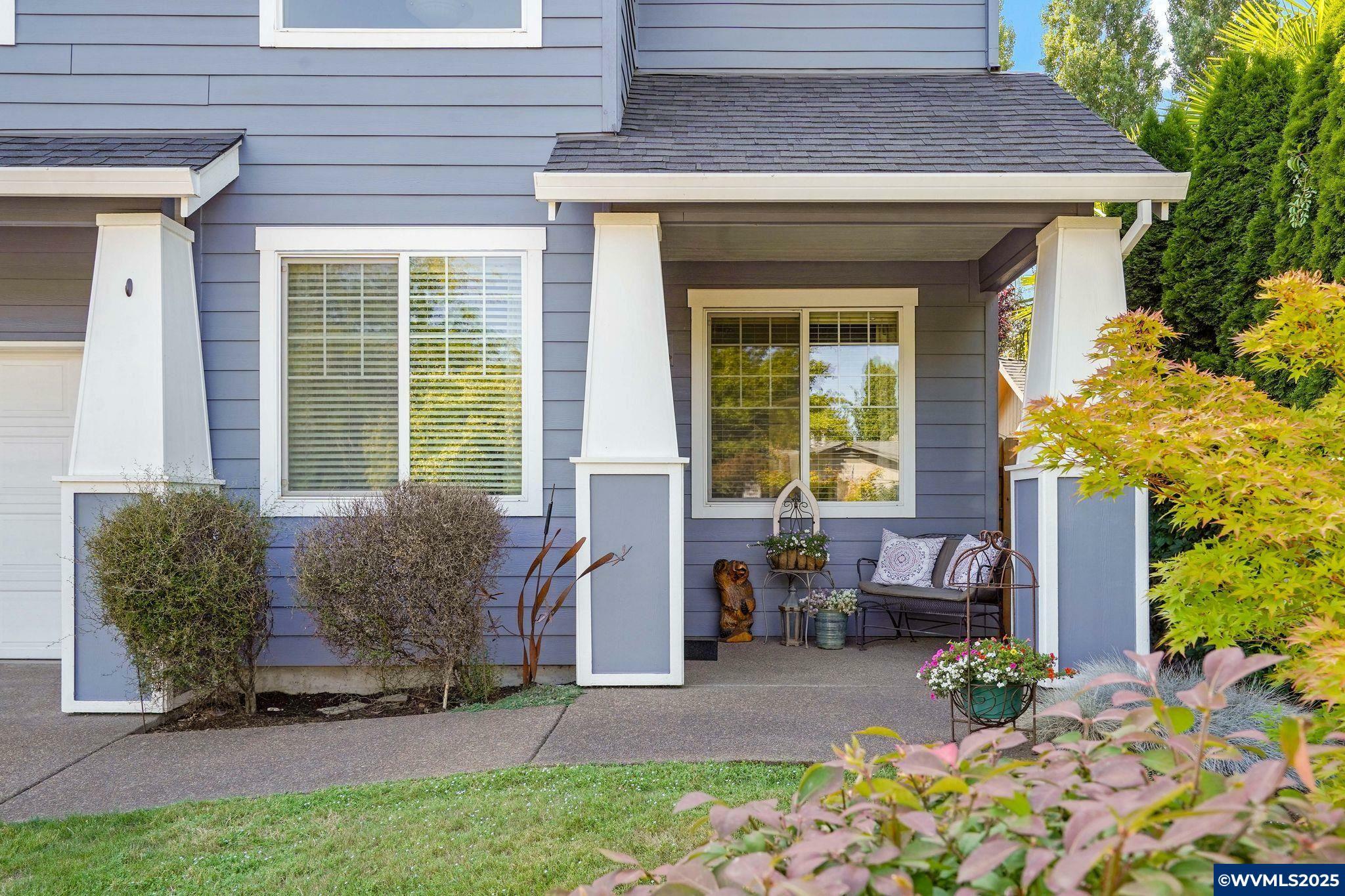 Property Photo: 7843 Delaplane St NE OR 97303