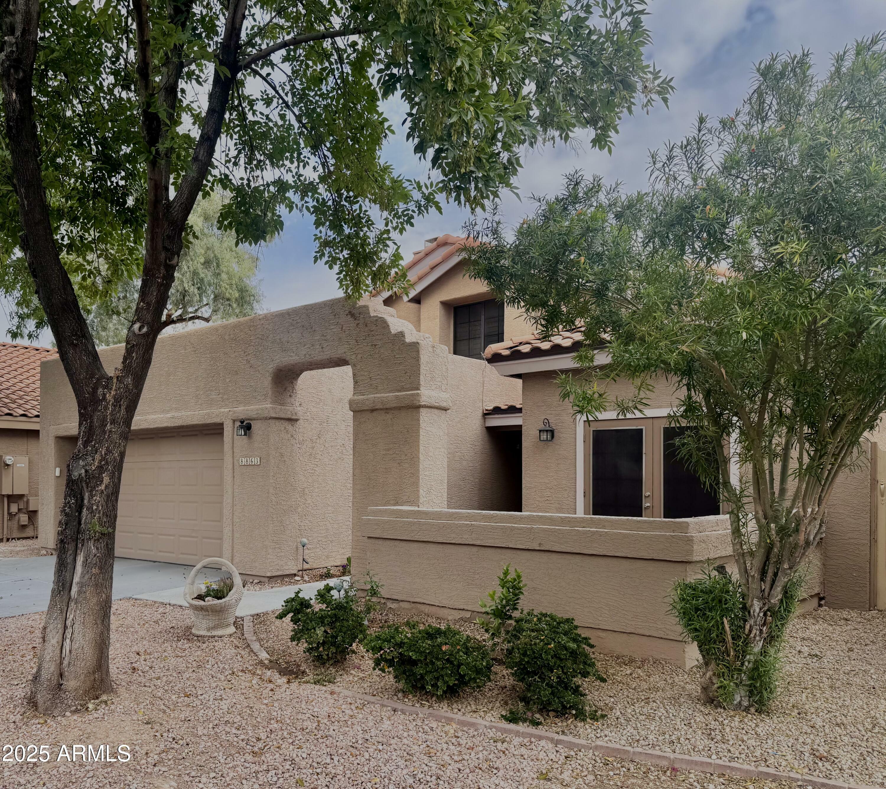 Property Photo: 8863 S Grandview Drive AZ 85284