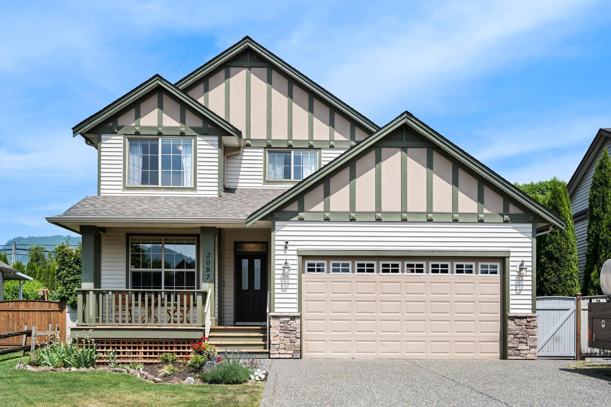Property Photo: 2087 Aberdeen Drive BC V0M 1A1