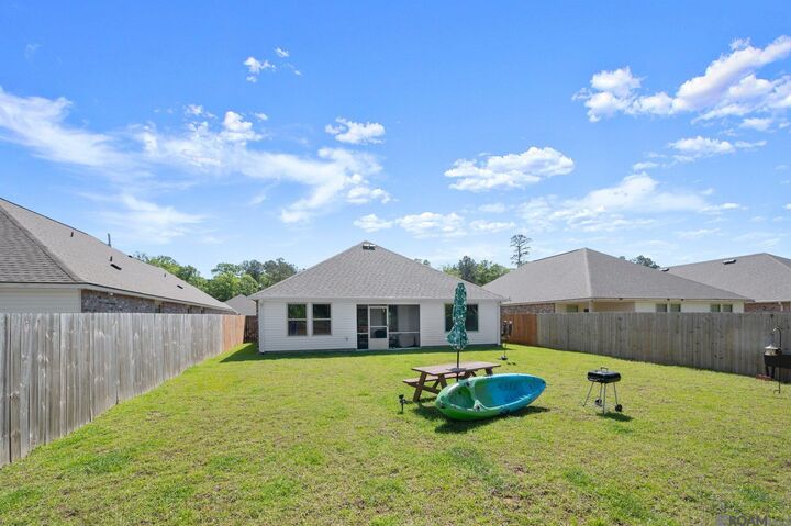 Property Photo: 13017 Bayberry Ave LA 70706