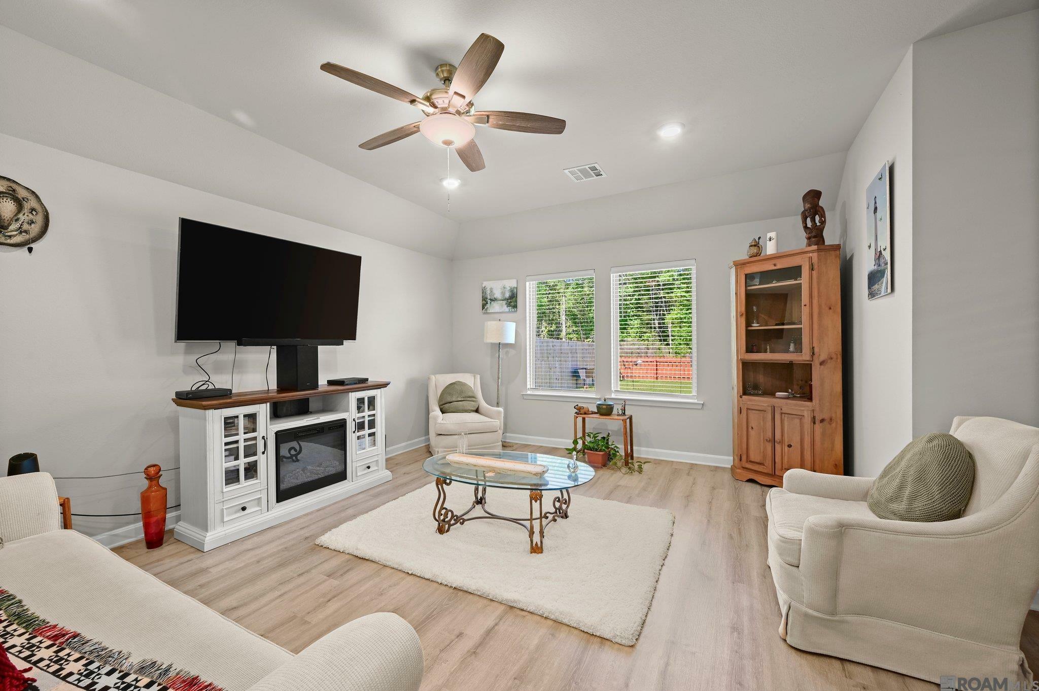 Property Photo: 13017 Bayberry Ave LA 70706