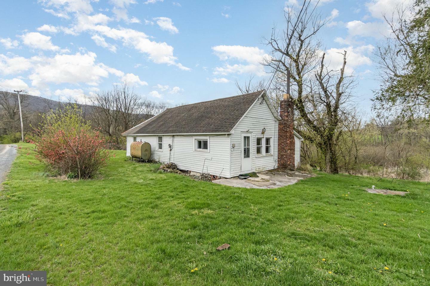 Property Photo: 17776 Springtown Road PA 17221