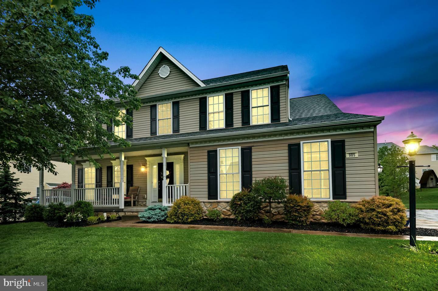 985 Silver Maple Circle  Seven Valleys PA 17360 photo