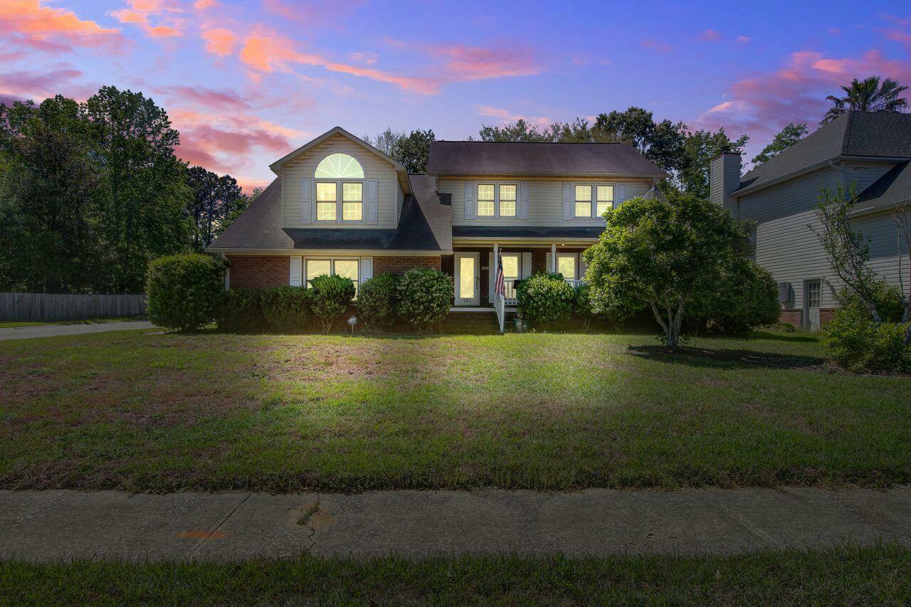 Property Photo: 101 N Warwick Trace SC 29445