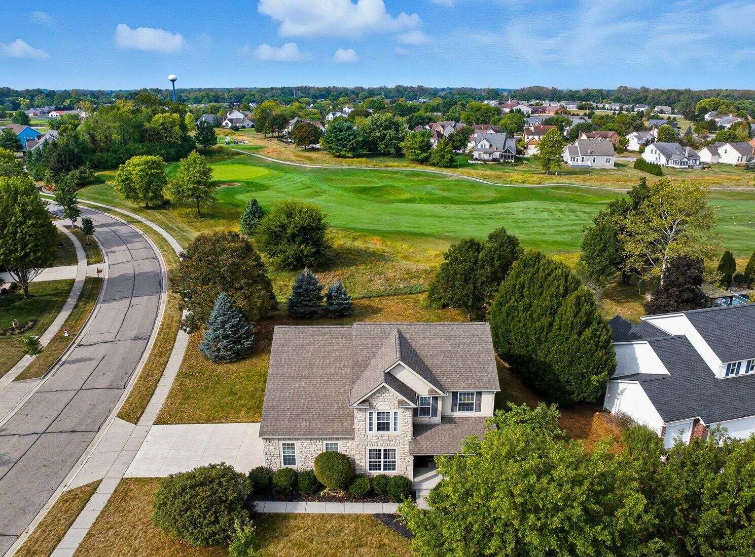 Property Photo: 7191 Rosemount Way OH 43110