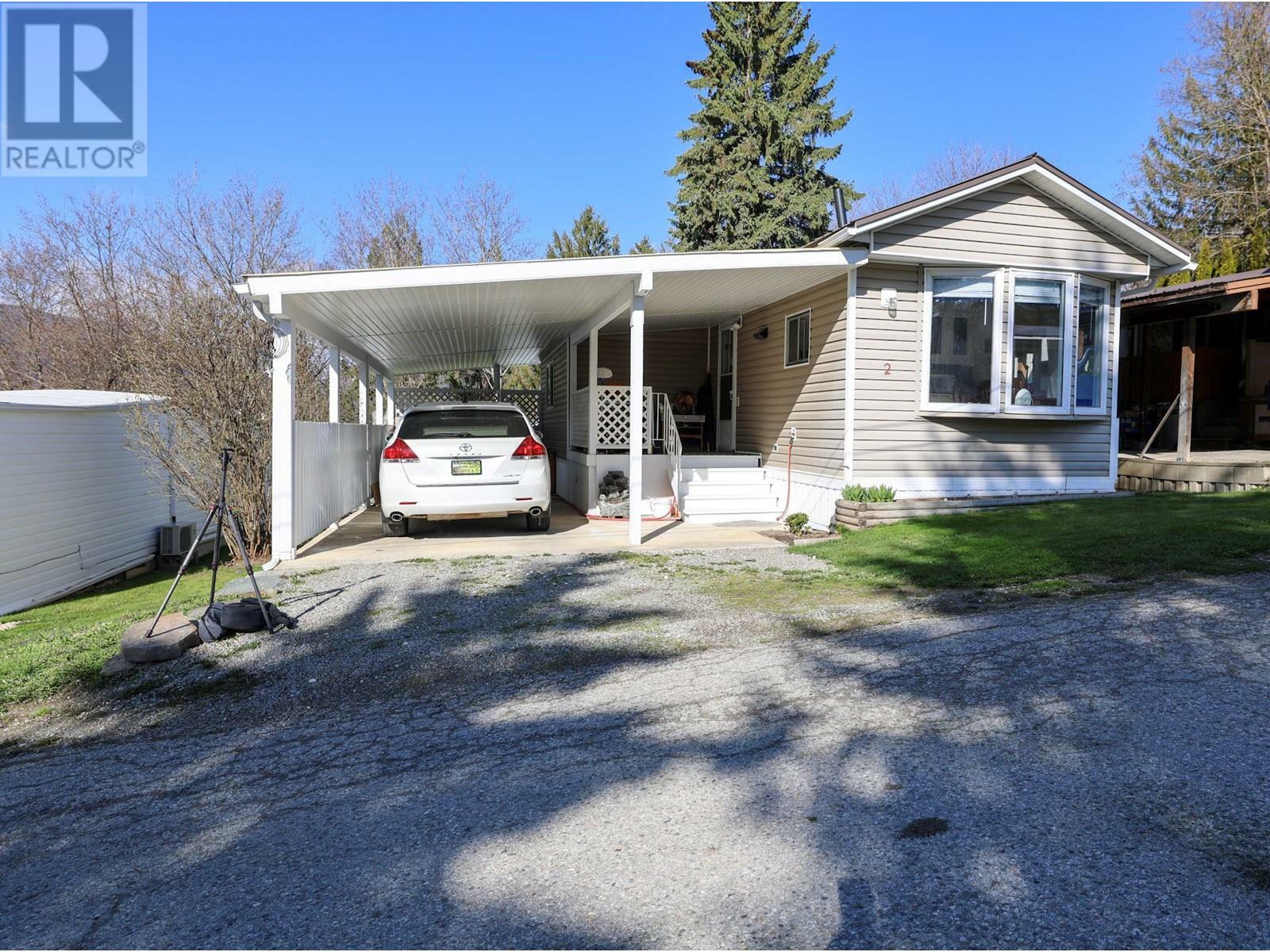 Property Photo: 1421 Erickson Road 2 BC V0B 1G1