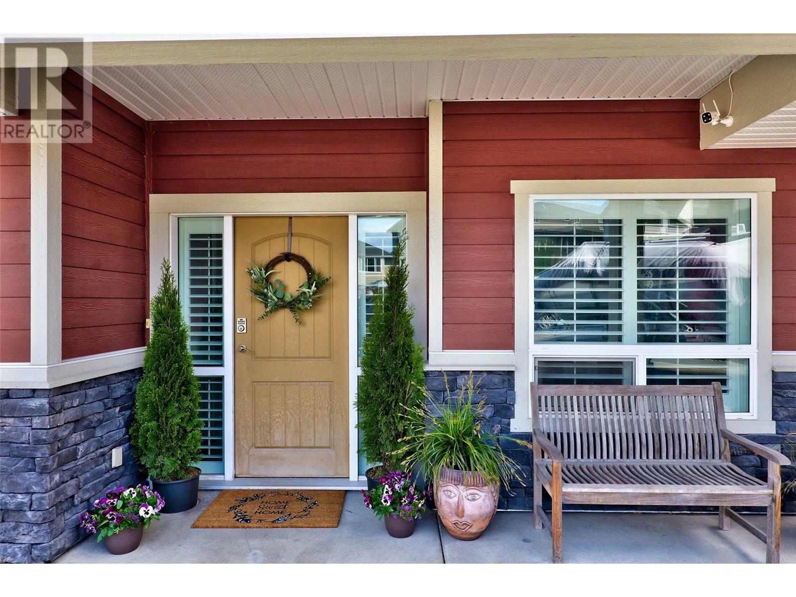 Property Photo: 328 Badger Place BC V2C 0B2