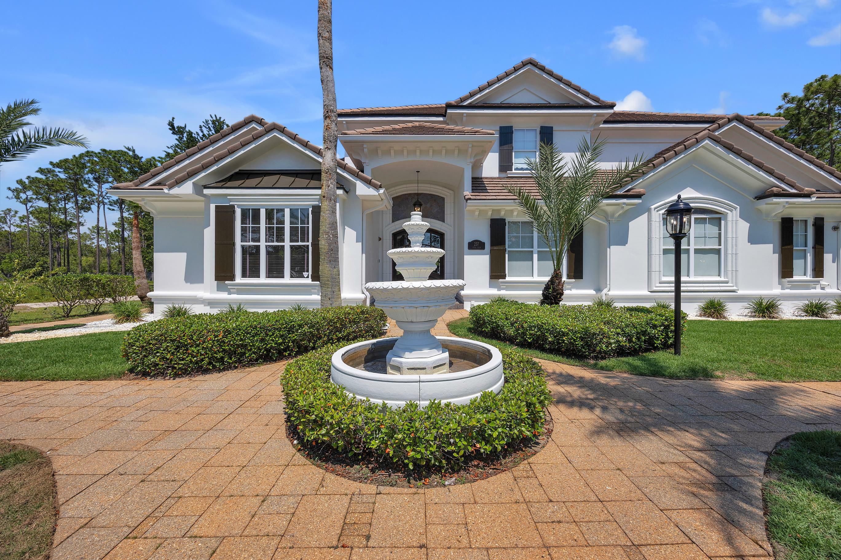 Property Photo: 237 Royal Palm Boulevard FL 32459