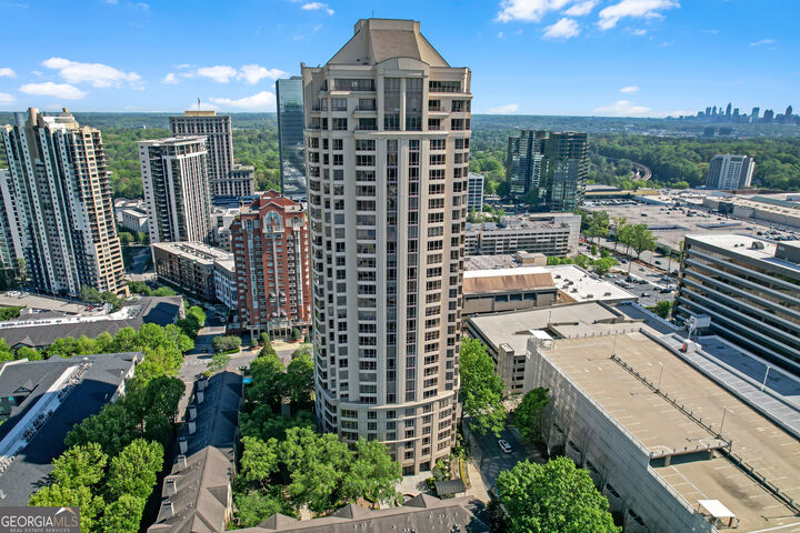 Property Photo:  3475 Oak Valley Road NE Apt 650  GA 30326 