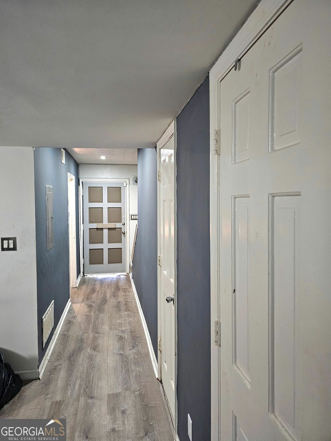 Property Photo: 6433 Stone Way GA 30260