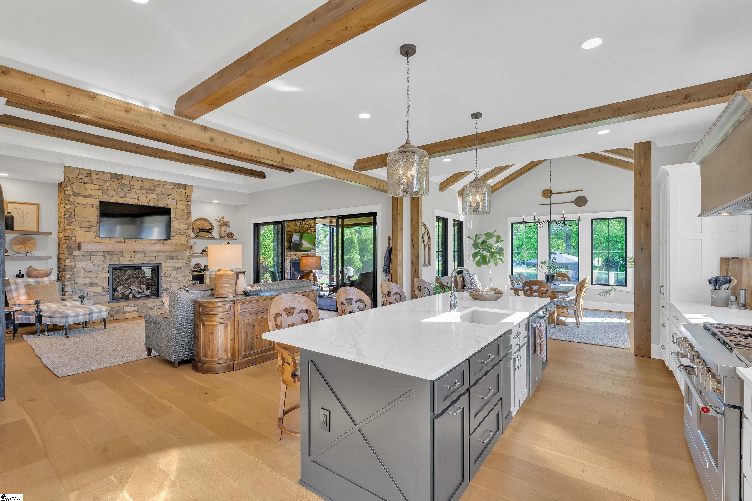 Property Photo: 9 Vintage Oaks Way SC 29681