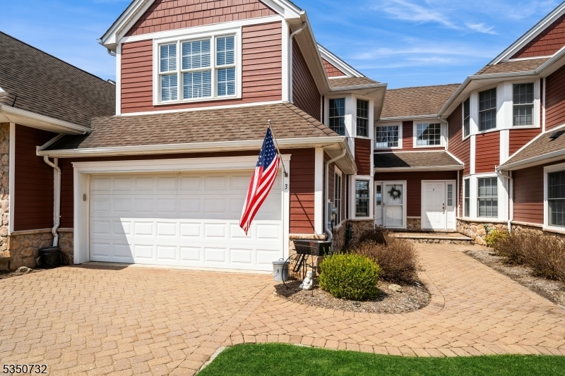 Property Photo: 3 Rockhall Ct 3 NJ 07419