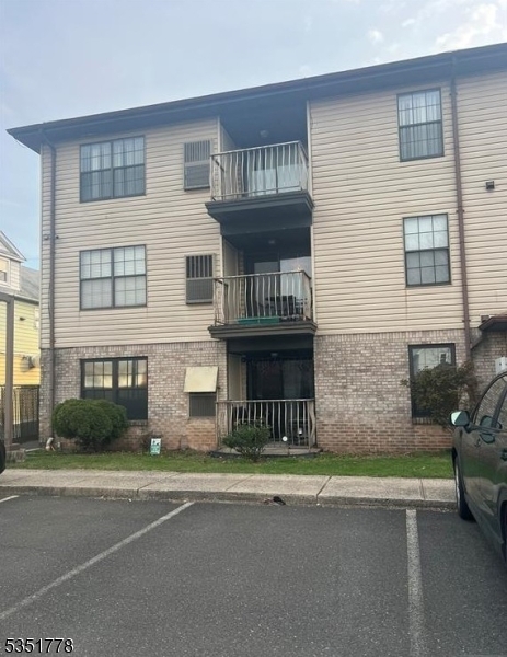 Property Photo: 539 Bayway Ave 2B NJ 07202