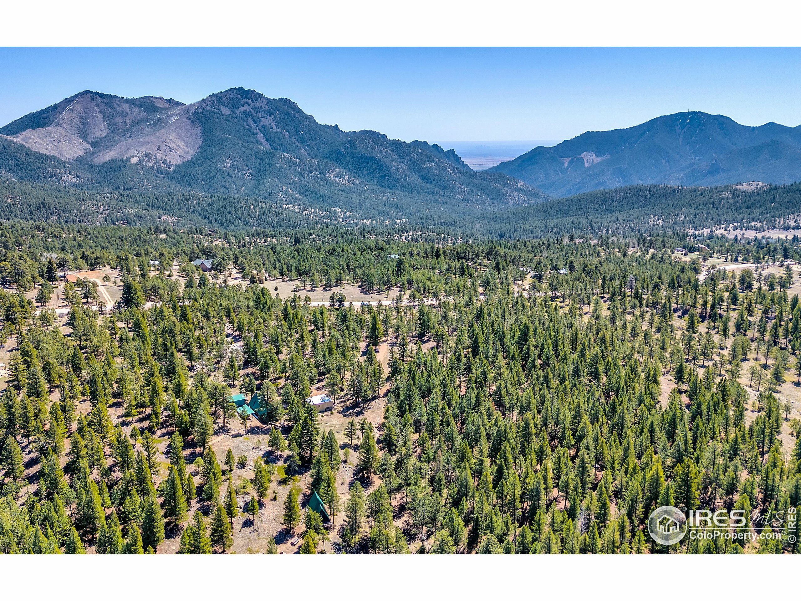 Property Photo: 7022 Flagstaff Rd CO 80302