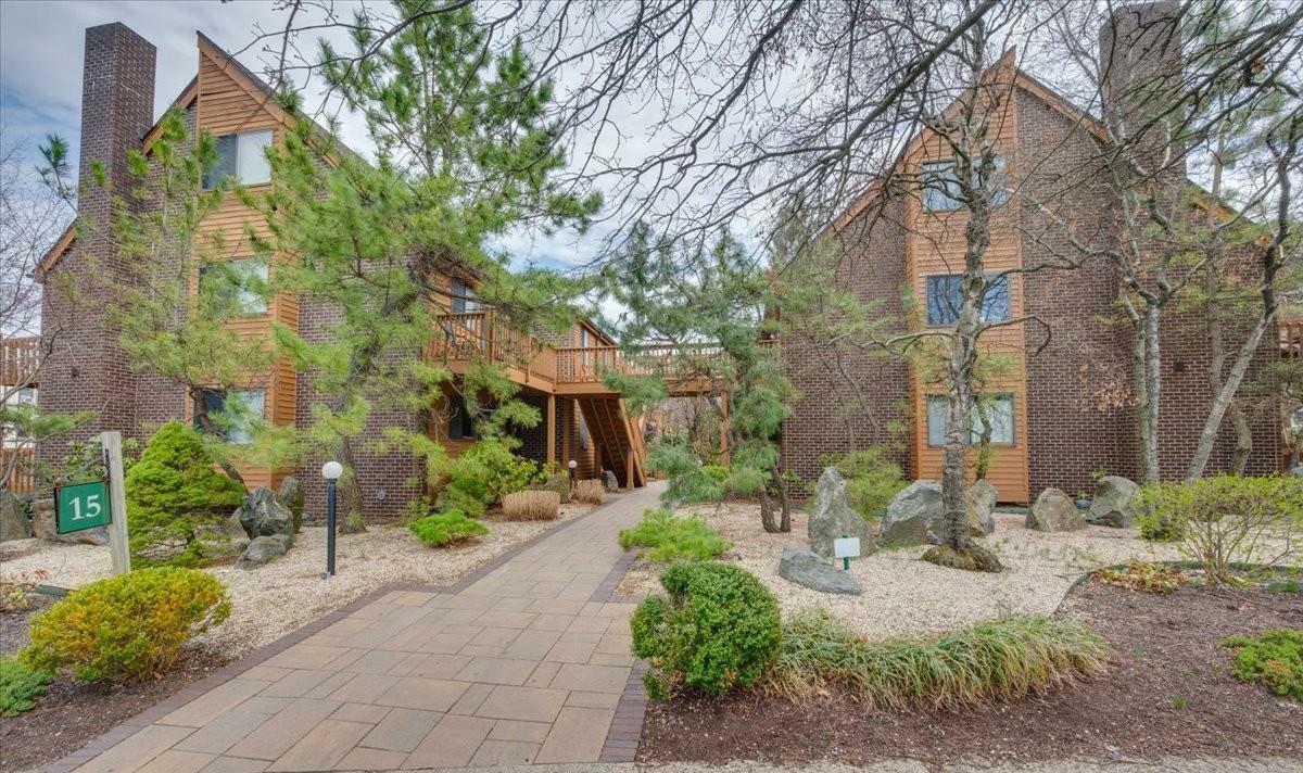 Property Photo: 15 Greenridge Avenue 5 NY 10605