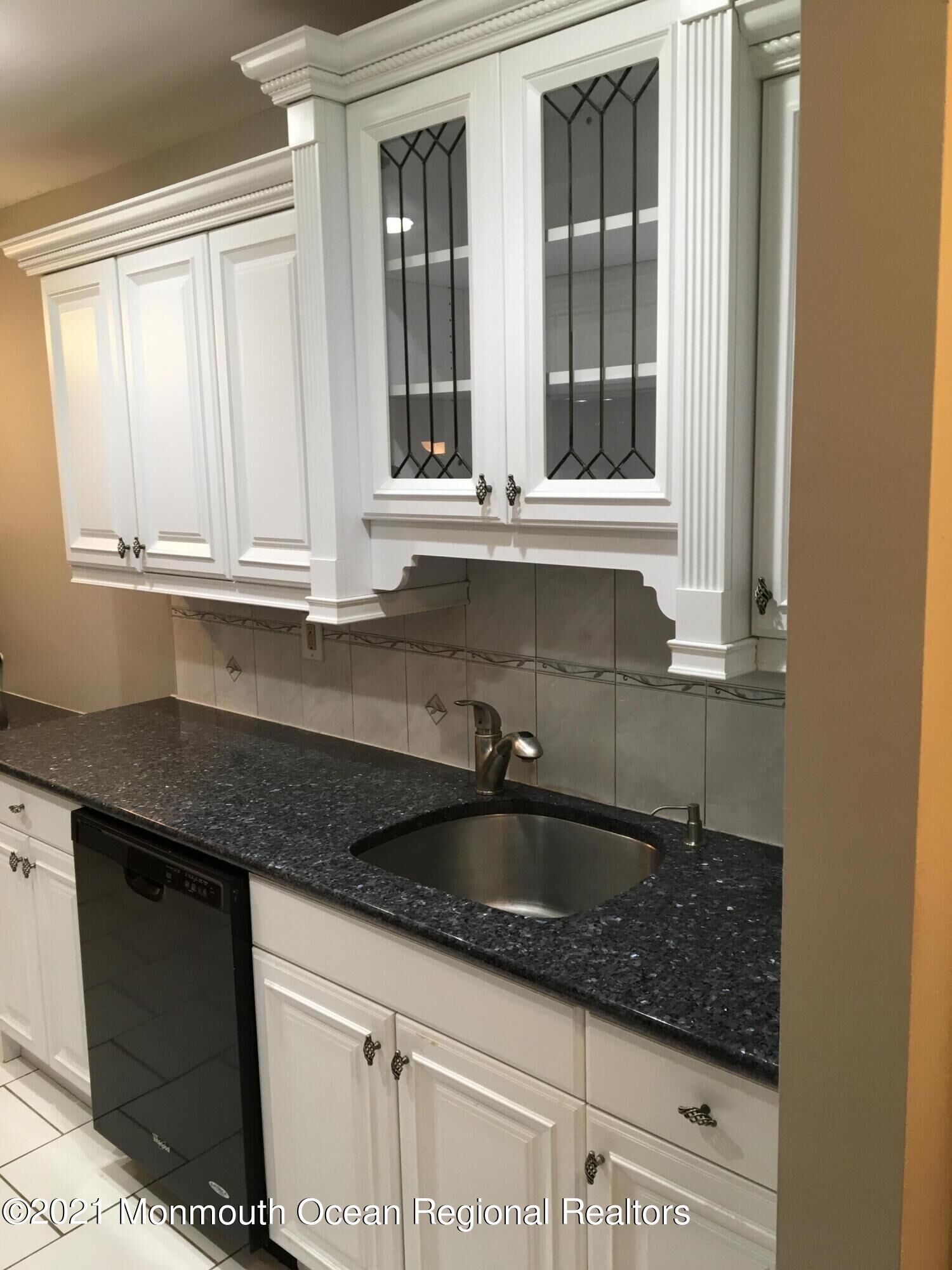 Property Photo:  162 Cross Slope Court  NJ 07726 