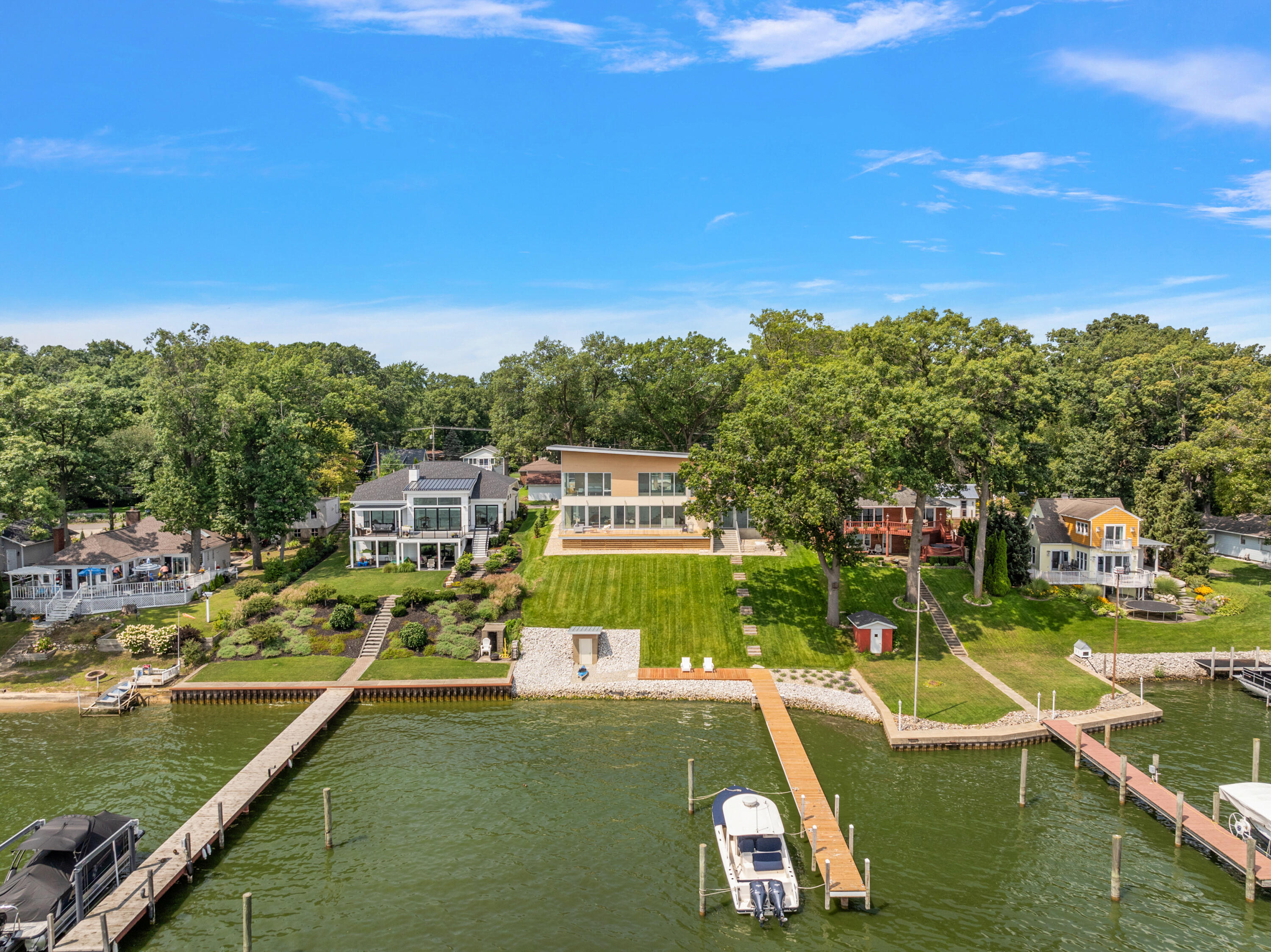 Property Photo: 602 Lawn Avenue MI 49424