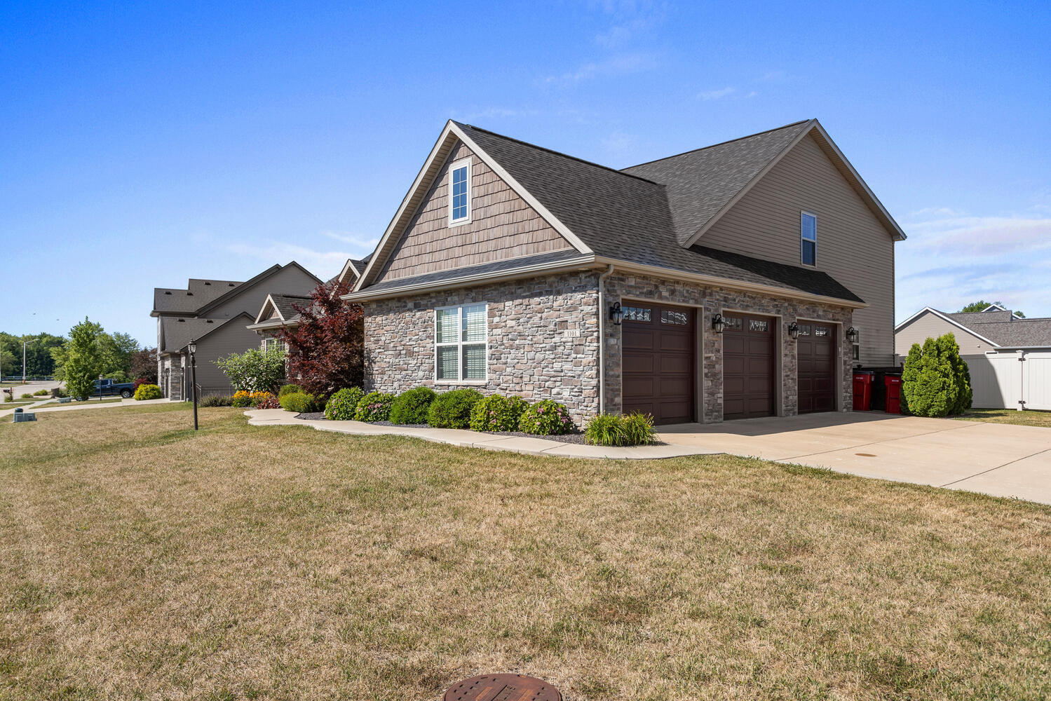 Property Photo: 1101 Cascade Drive IL 61874