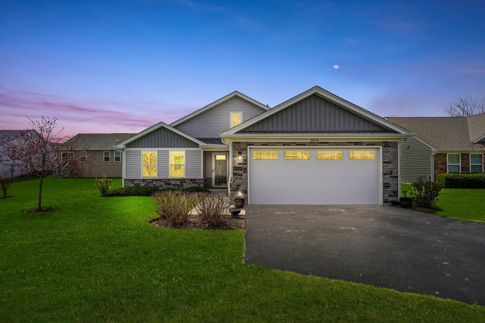 Property Photo: 2834 Ketchum Court IL 60560