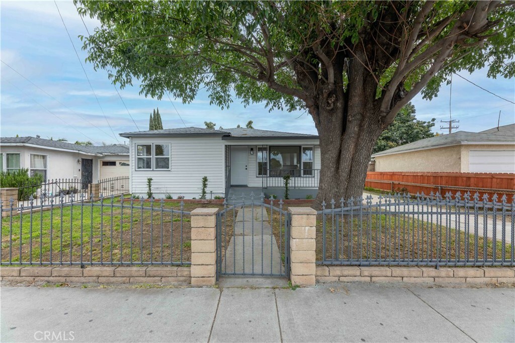 Property Photo:  15158 San Jose Avenue  CA 90723 